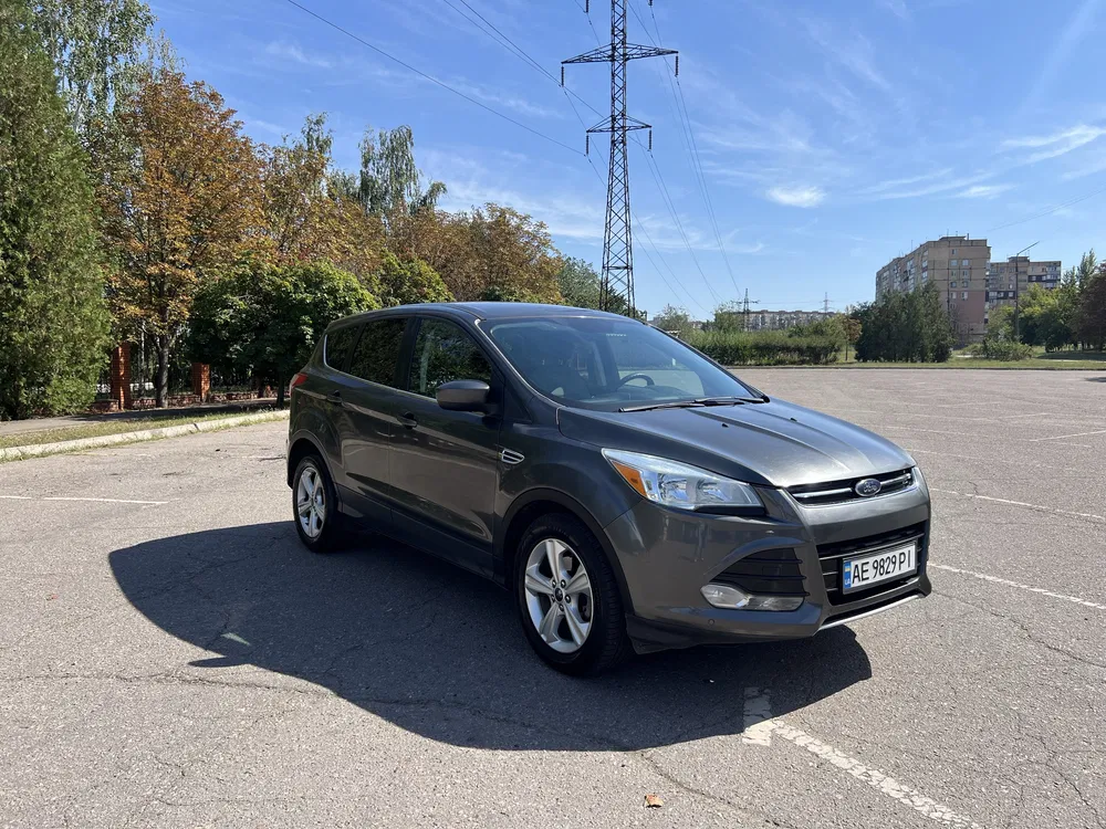 Фото 2016 Ford Escape