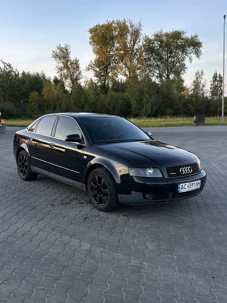 Фото 2003 Audi A4