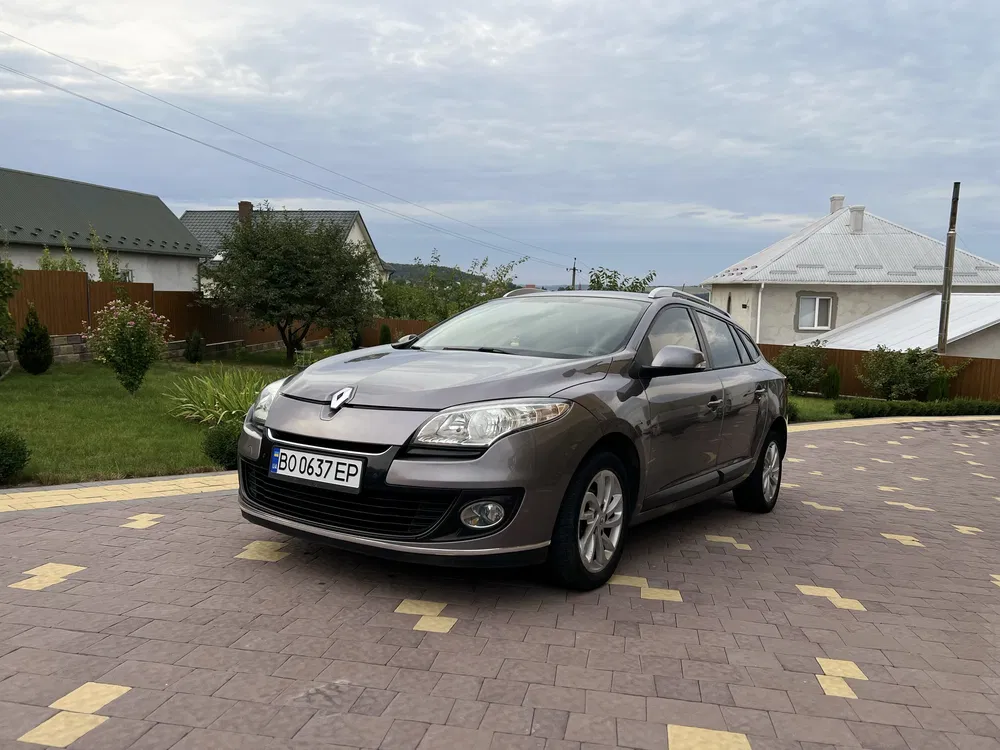 Фото 2013 Renault Megane