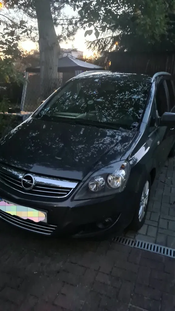 Фото 2012 Opel Zafira