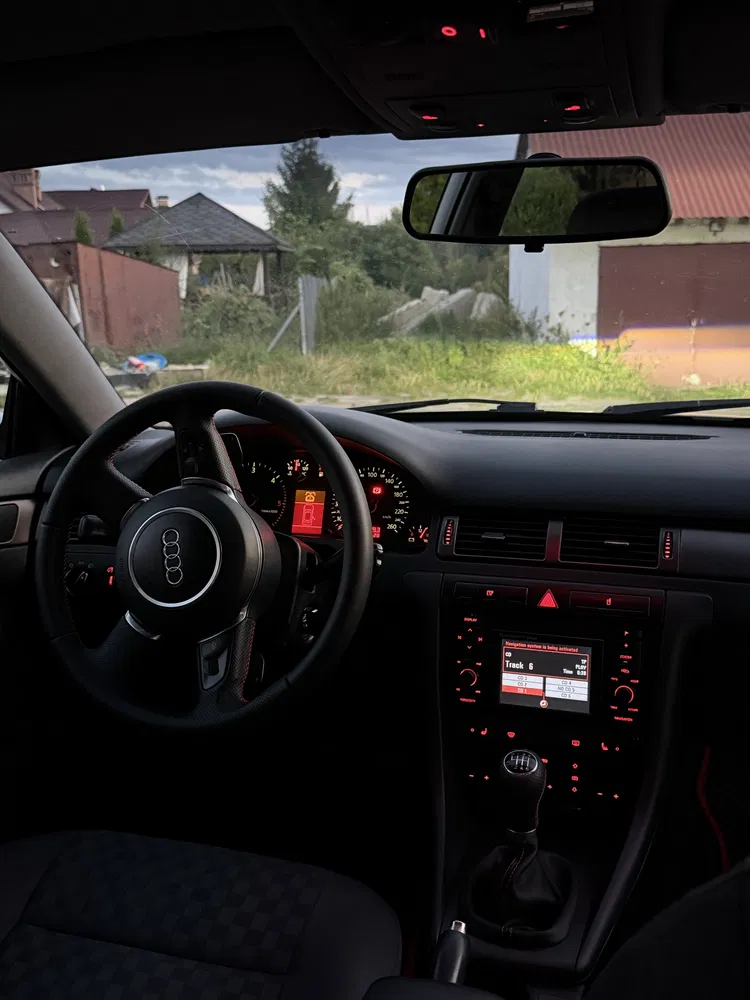 Фото 2001 Audi A6