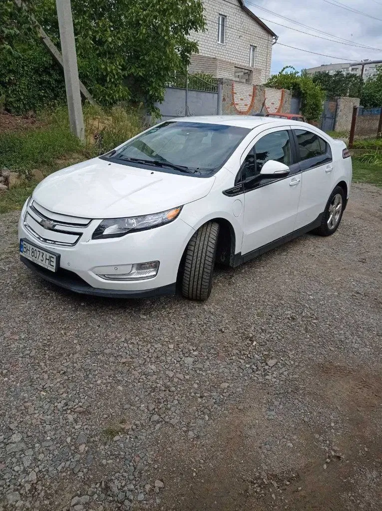Фото 2015 Chevrolet Volt