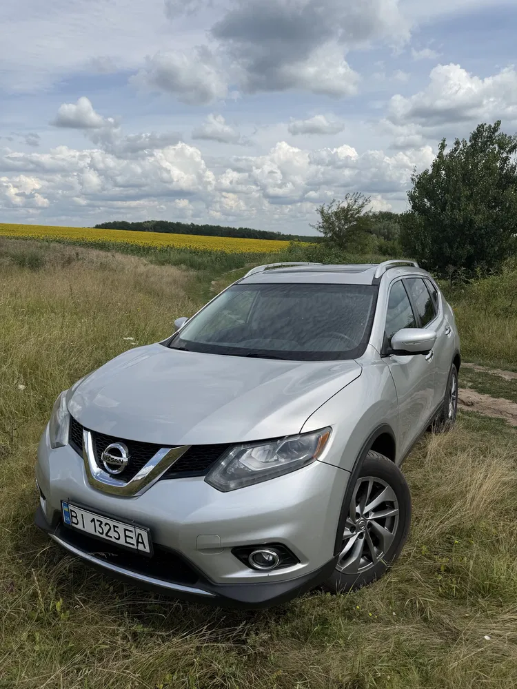 Фото 2015 Nissan Rogue