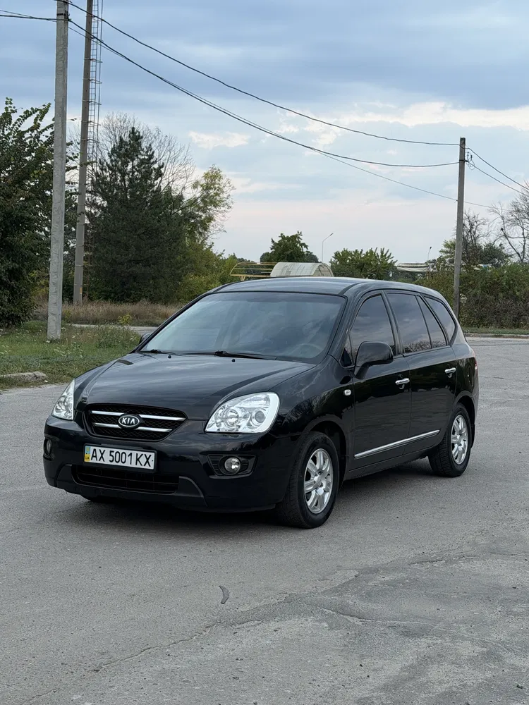 Фото 2009 Kia Carens