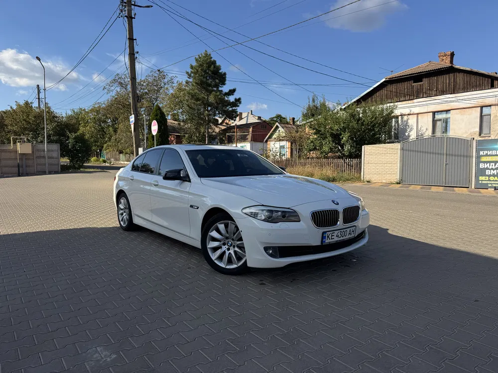 Фото 2013 BMW 5 серія