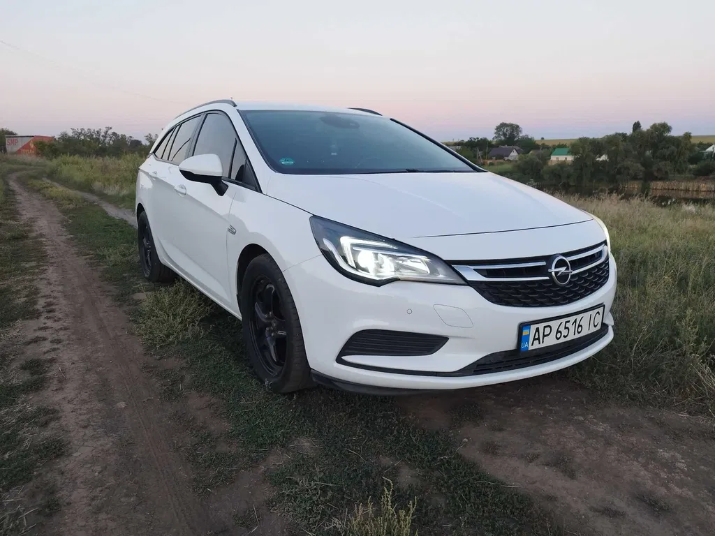 Фото 2016 Opel Astra