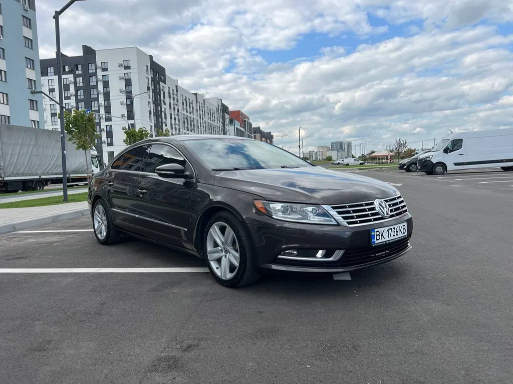 Фото 2012 Volkswagen Passat CC