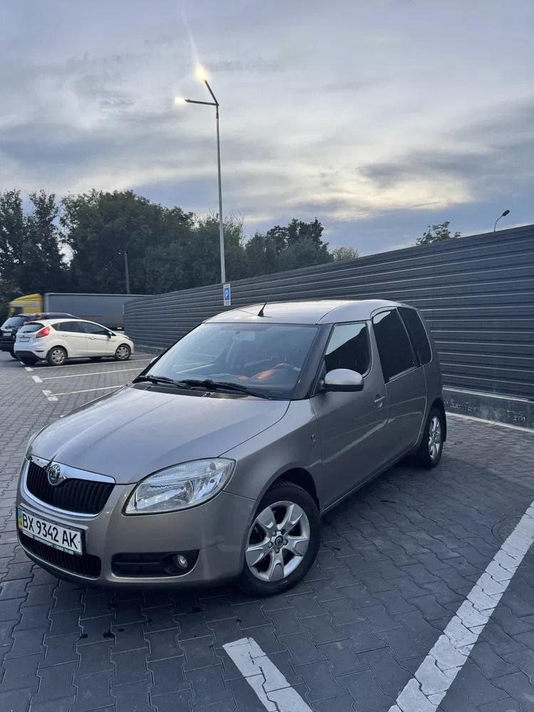 Фото 2007 Skoda Roomster