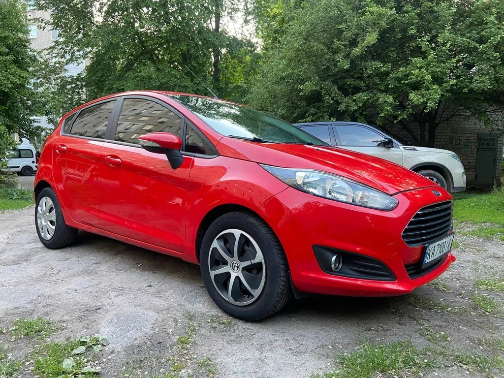 Фото 2015 Ford Fiesta