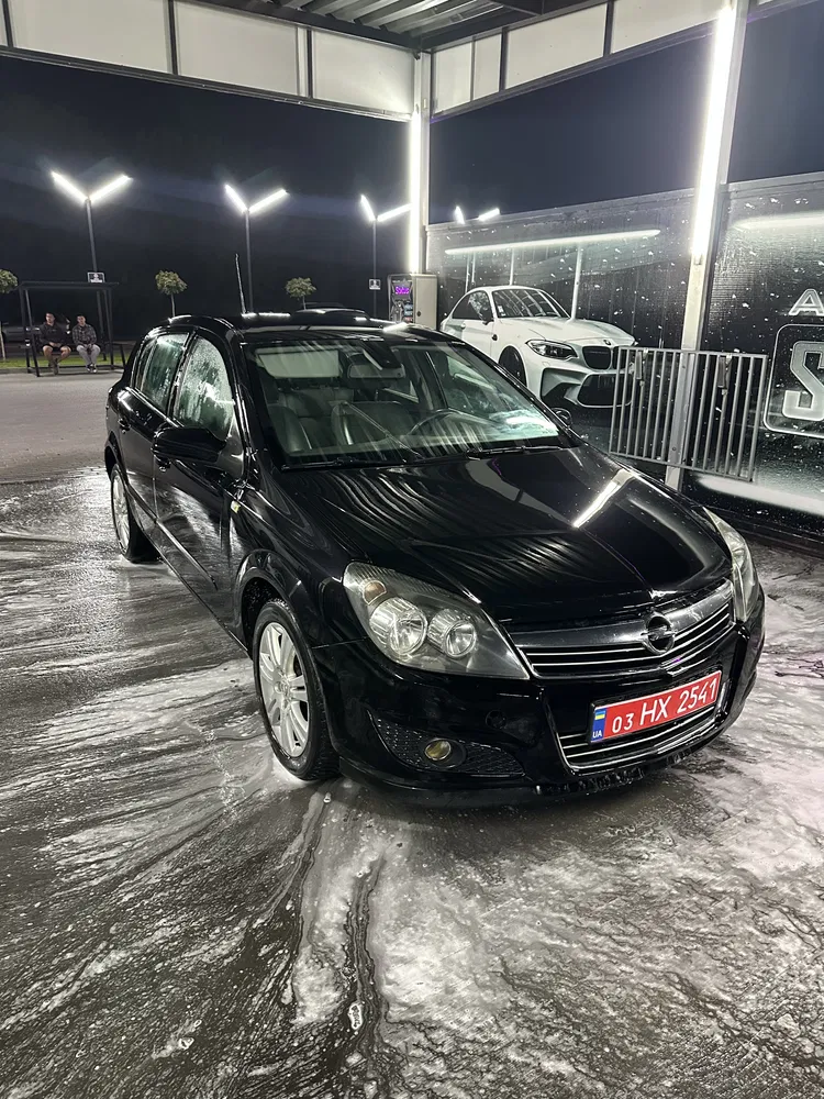 Фото 2009 Opel Astra