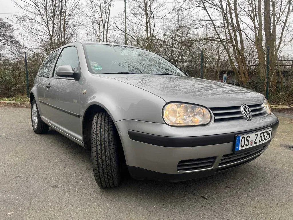 Фото 2002 Volkswagen Golf