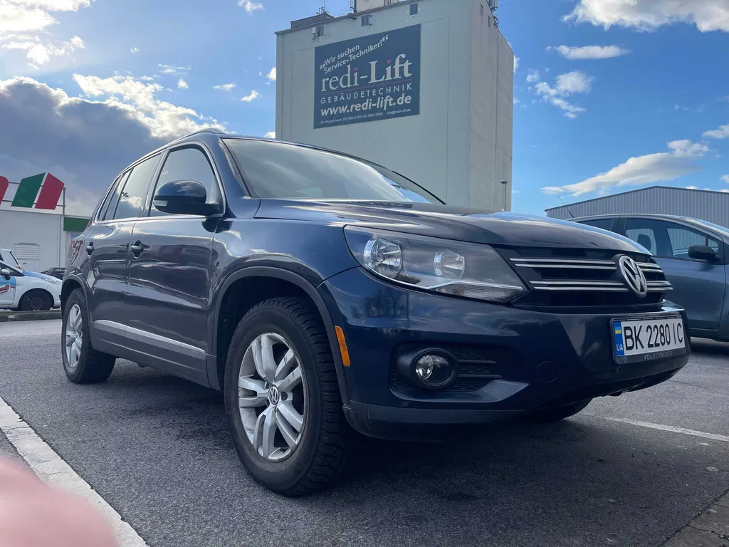 Фото 2015 Volkswagen Tiguan
