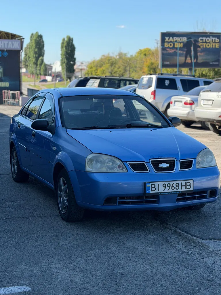 Фото 2004 Chevrolet Nubira