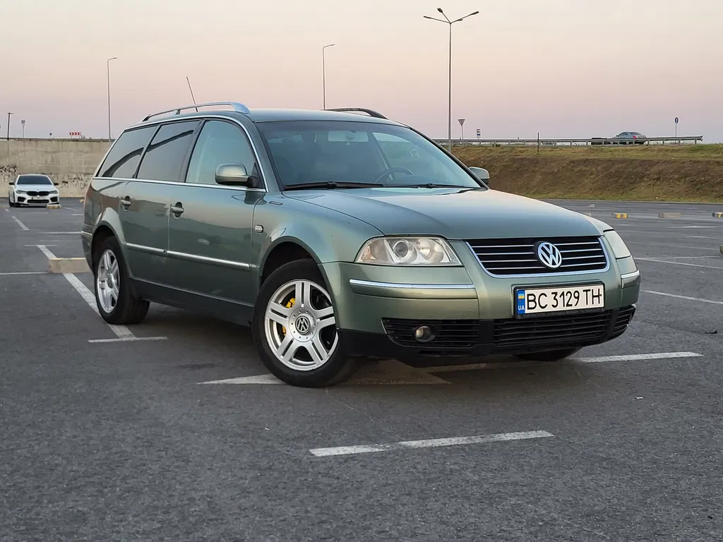 Фото 2003 Volkswagen Passat Variant