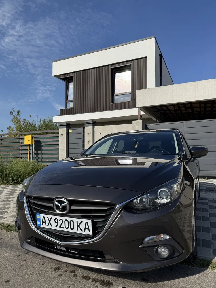 Фото 2016 Mazda 3