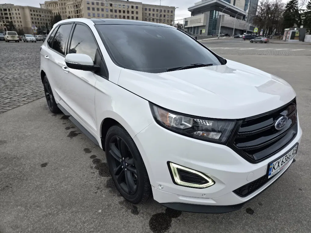 Фото 2018 Ford Edge