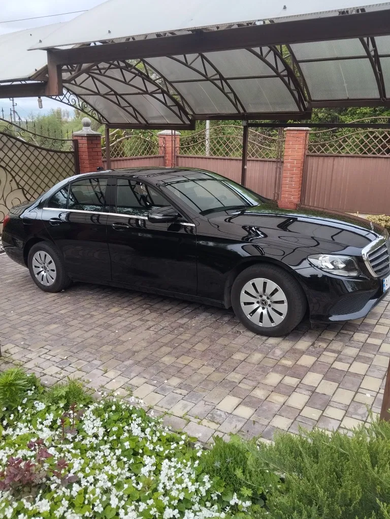 Фото 2018 Mercedes-Benz E серия