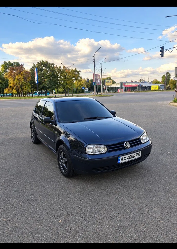 Фото 1999 Volkswagen Golf