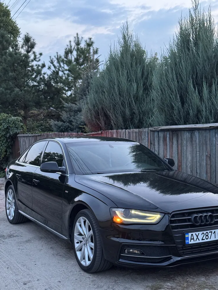 Фото 2013 Audi A4