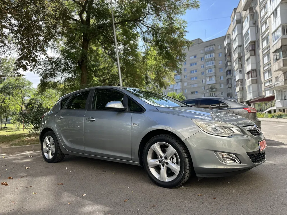 Фото 2009 Opel Astra