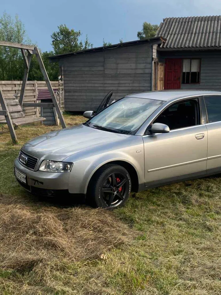 Фото 2001 Audi A4