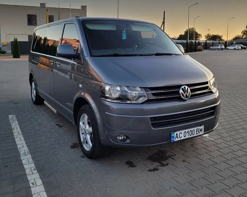 Фото 2013 Volkswagen Caravelle