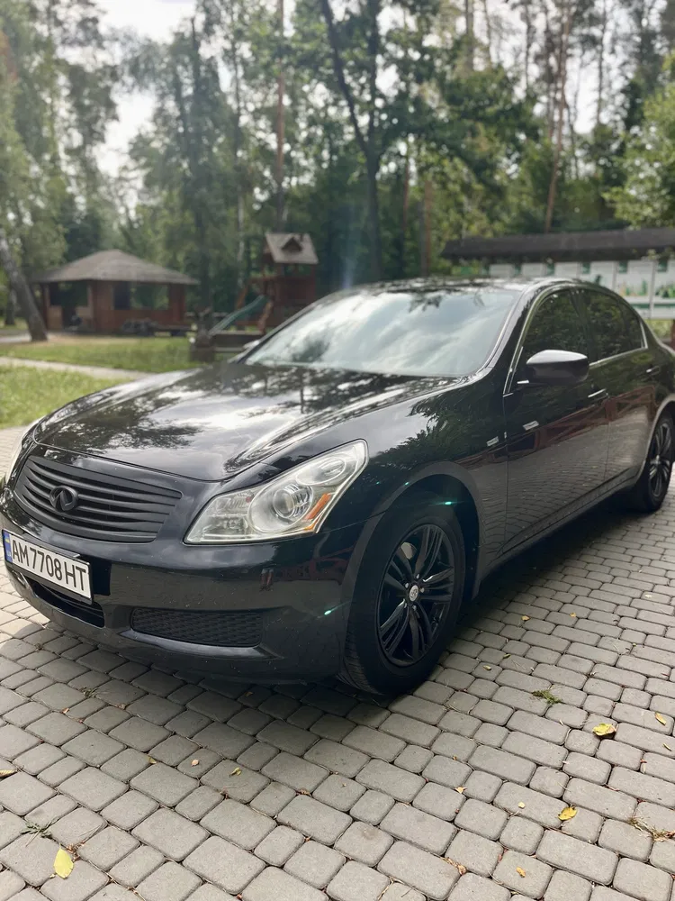 Фото 2010 Infiniti G