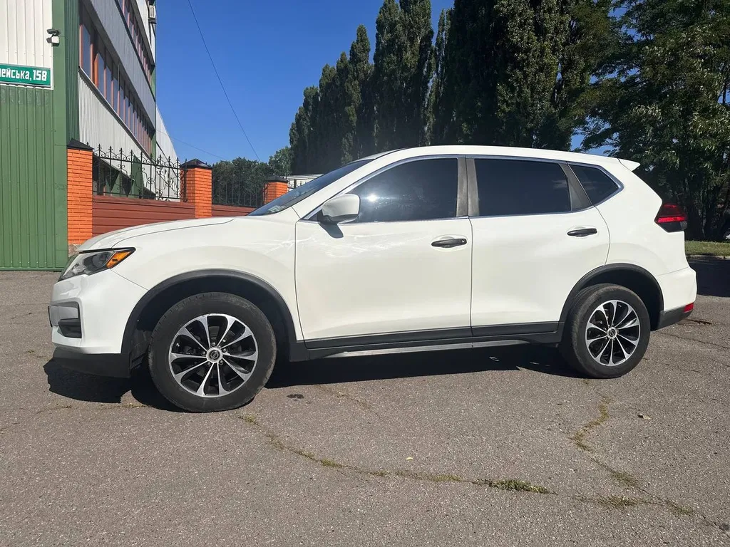 Фото 2017 Nissan Rogue