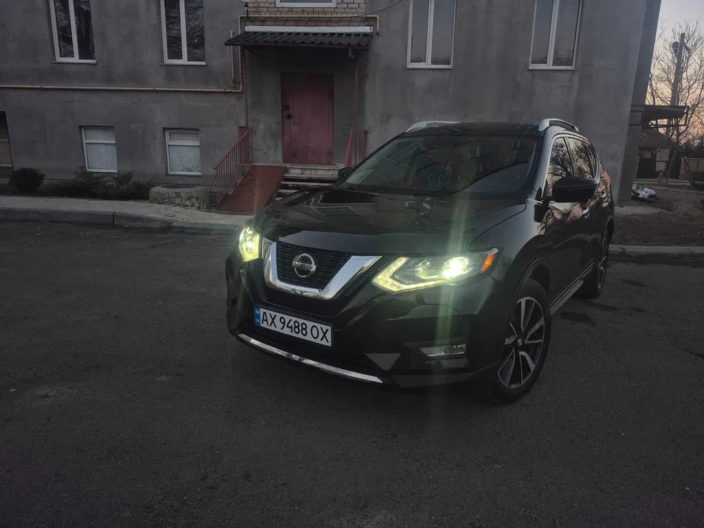 Фото 2018 Nissan Rogue