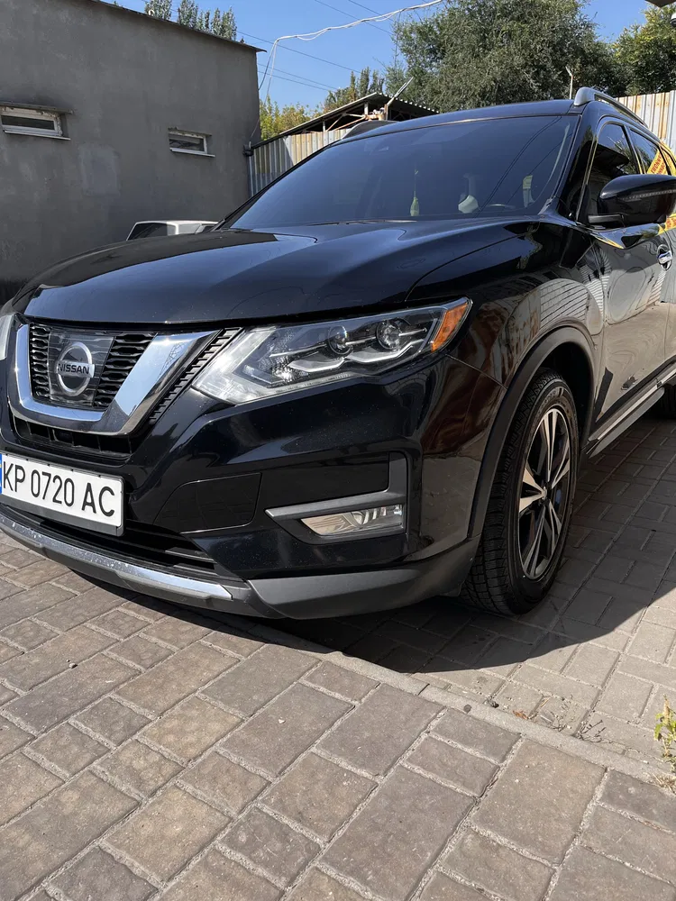 Фото 2016 Nissan Rogue