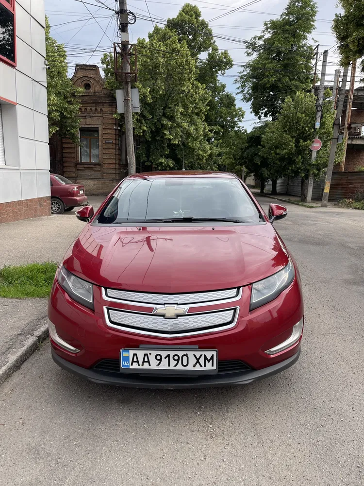 Фото 2013 Chevrolet Volt