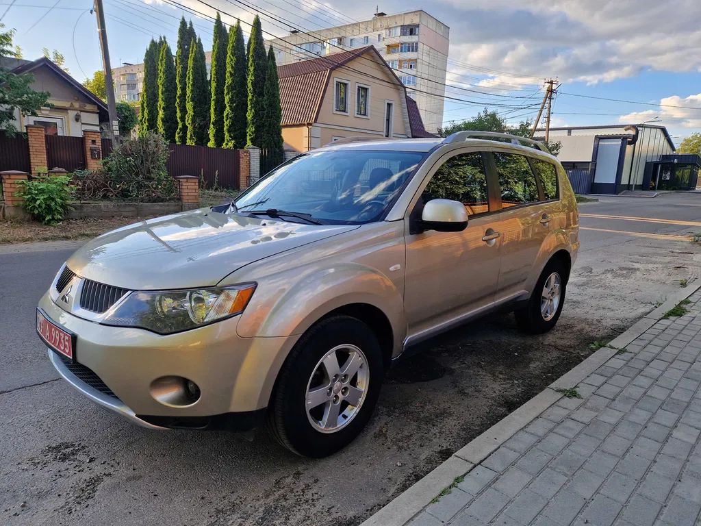 Фото 2008 Mitsubishi Outlander