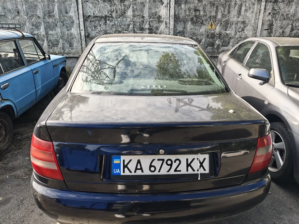 Фото 1996 Audi A4