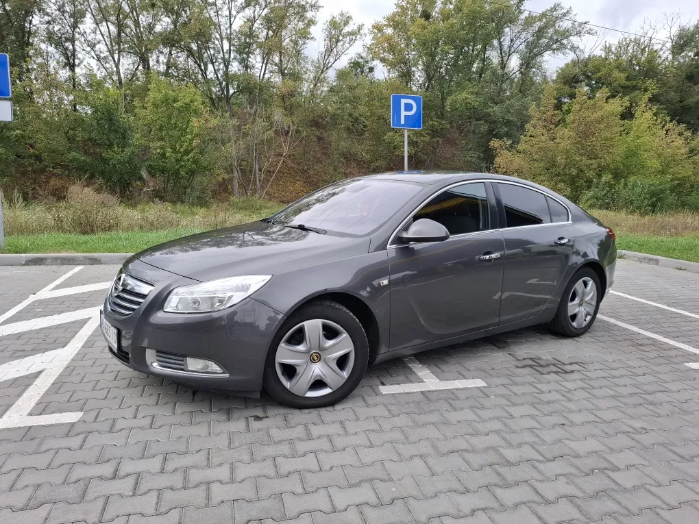 Фото 2012 Opel Insignia