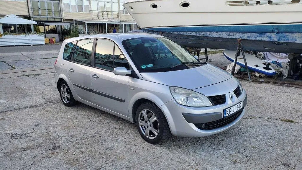 Фото 2007 Renault Scenic II