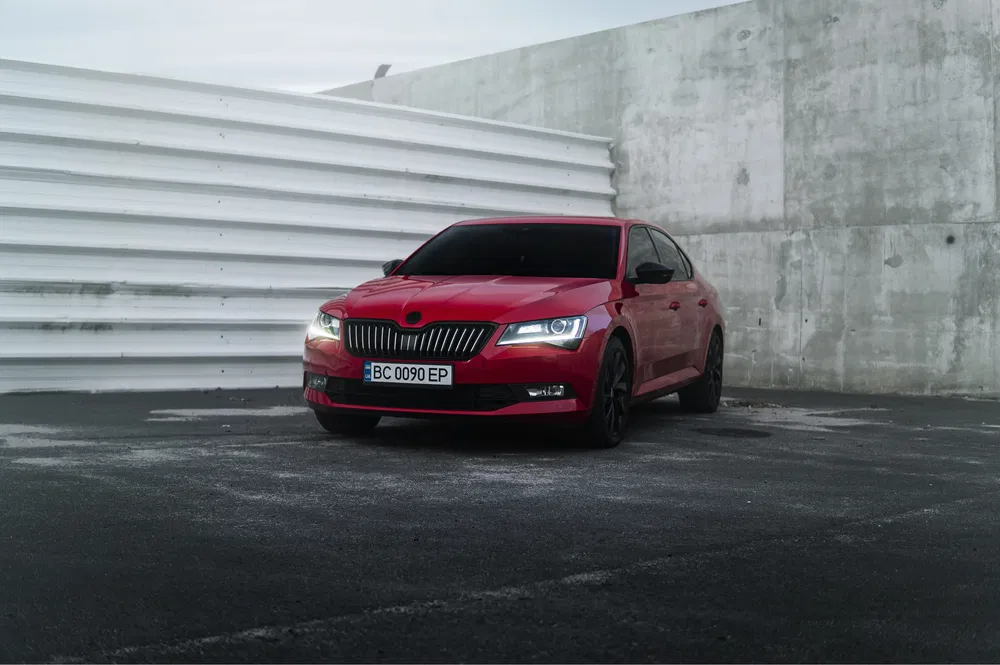 Фото 2019 Skoda Superb