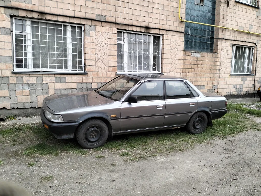 Фото 1990 Toyota Camry