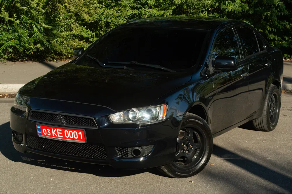 Фото 2014 Mitsubishi Lancer