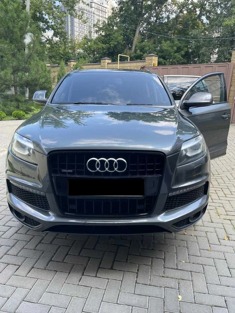 Фото 2012 Audi Q7