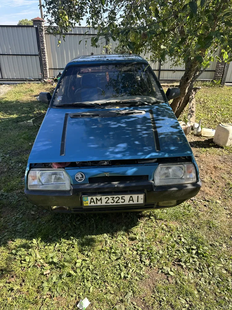 Фото 1990 Skoda Favorit