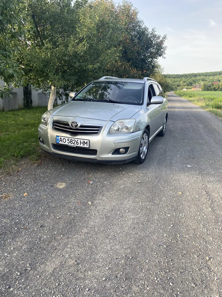 Фото 2007 Toyota Avensis