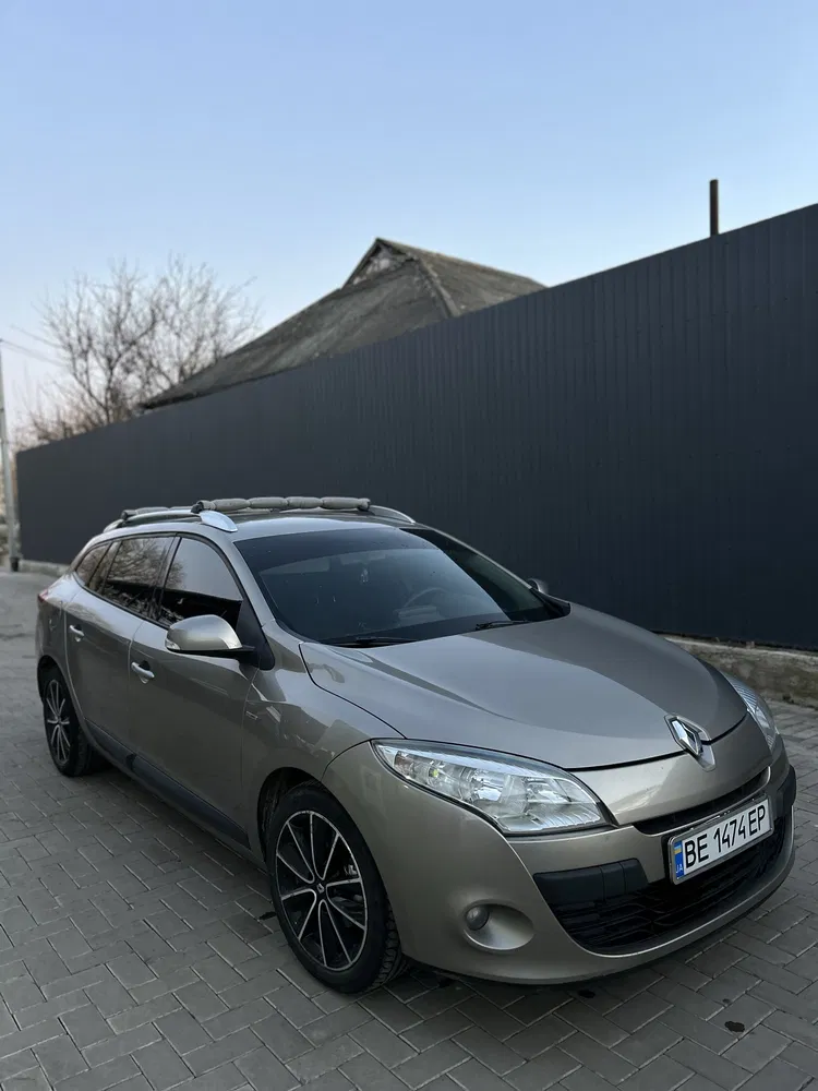 Фото 2009 Renault Megane