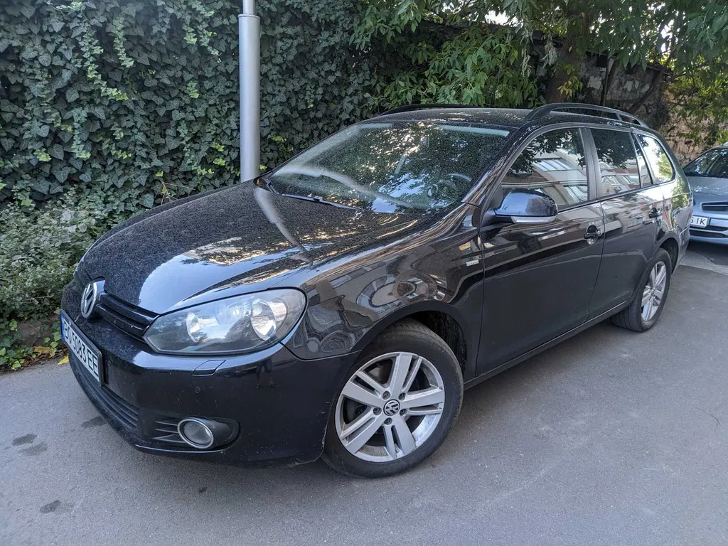 Фото 2012 Volkswagen Golf