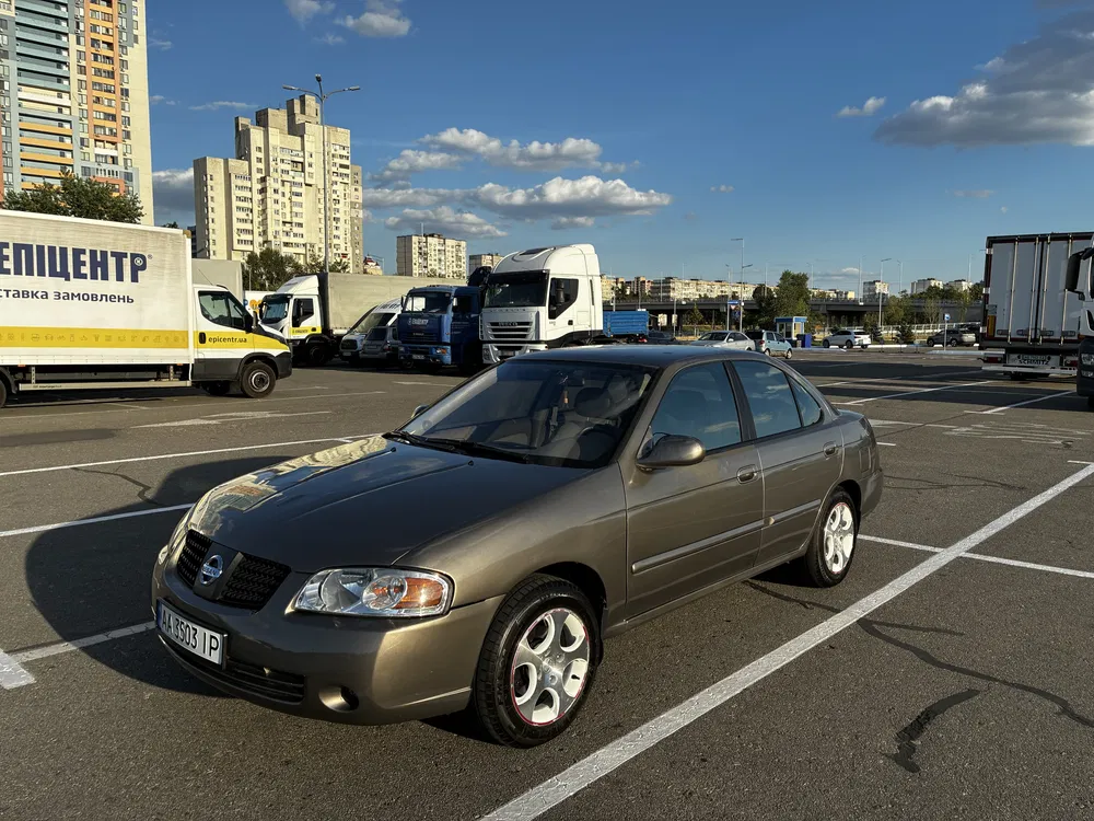 Фото 2004 Nissan Sentra