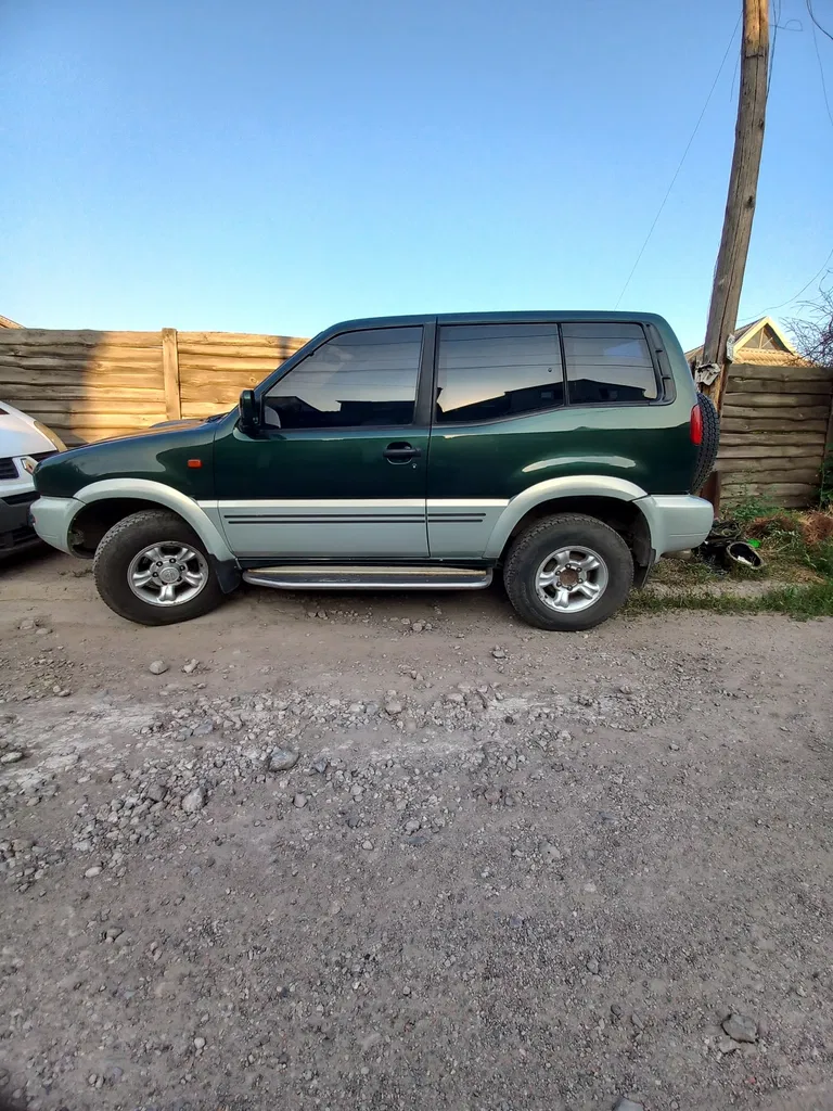Фото 1997 Nissan Terrano