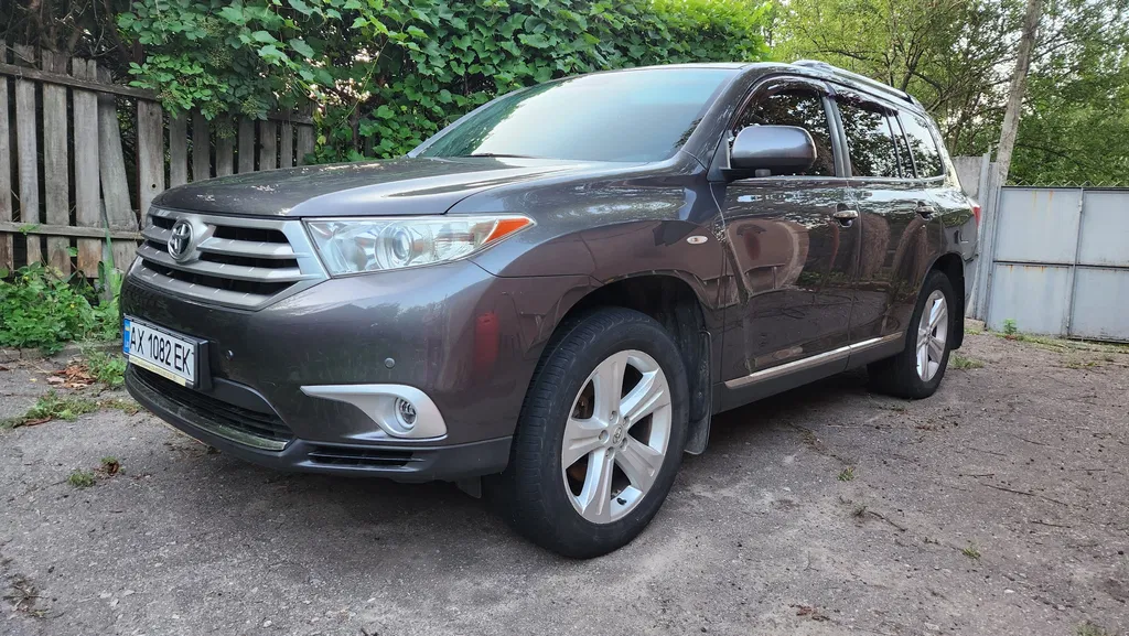 Фото 2011 Toyota Highlander