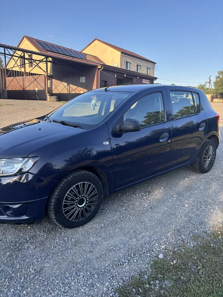Фото 2013 Dacia Sandero