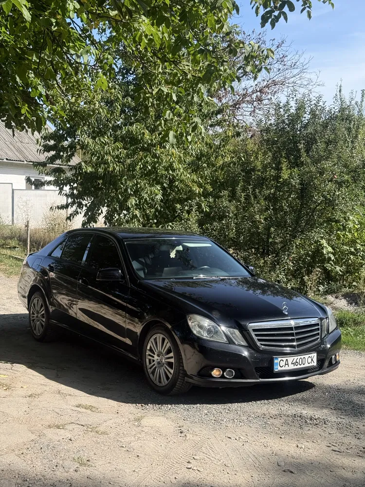 Фото 2010 Mercedes-Benz E серия