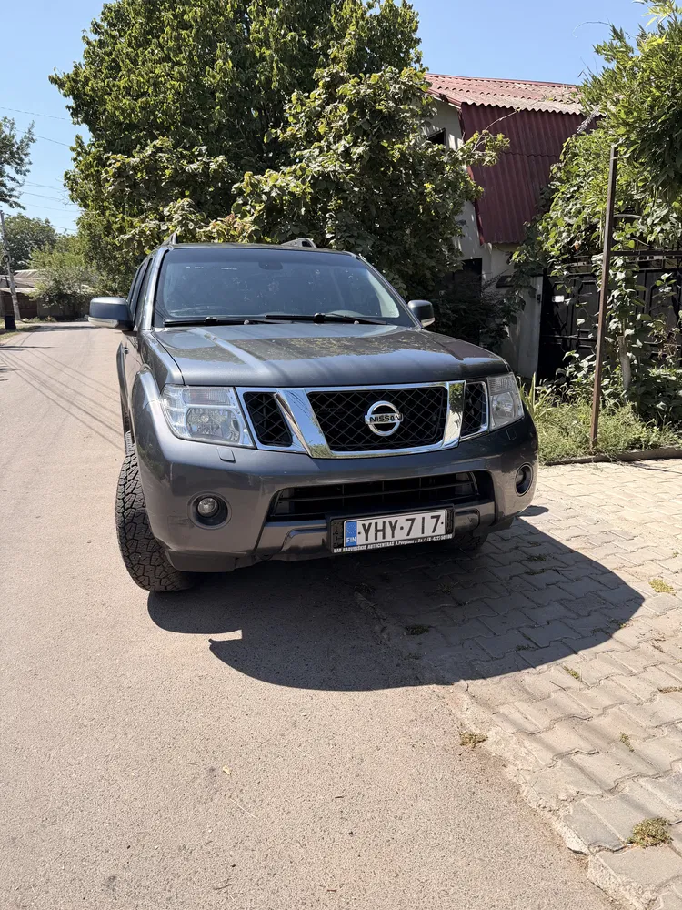 Фото 2011 Nissan Pathfinder