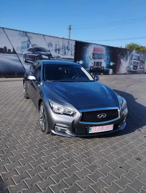 Фото 2016 Infiniti Q50